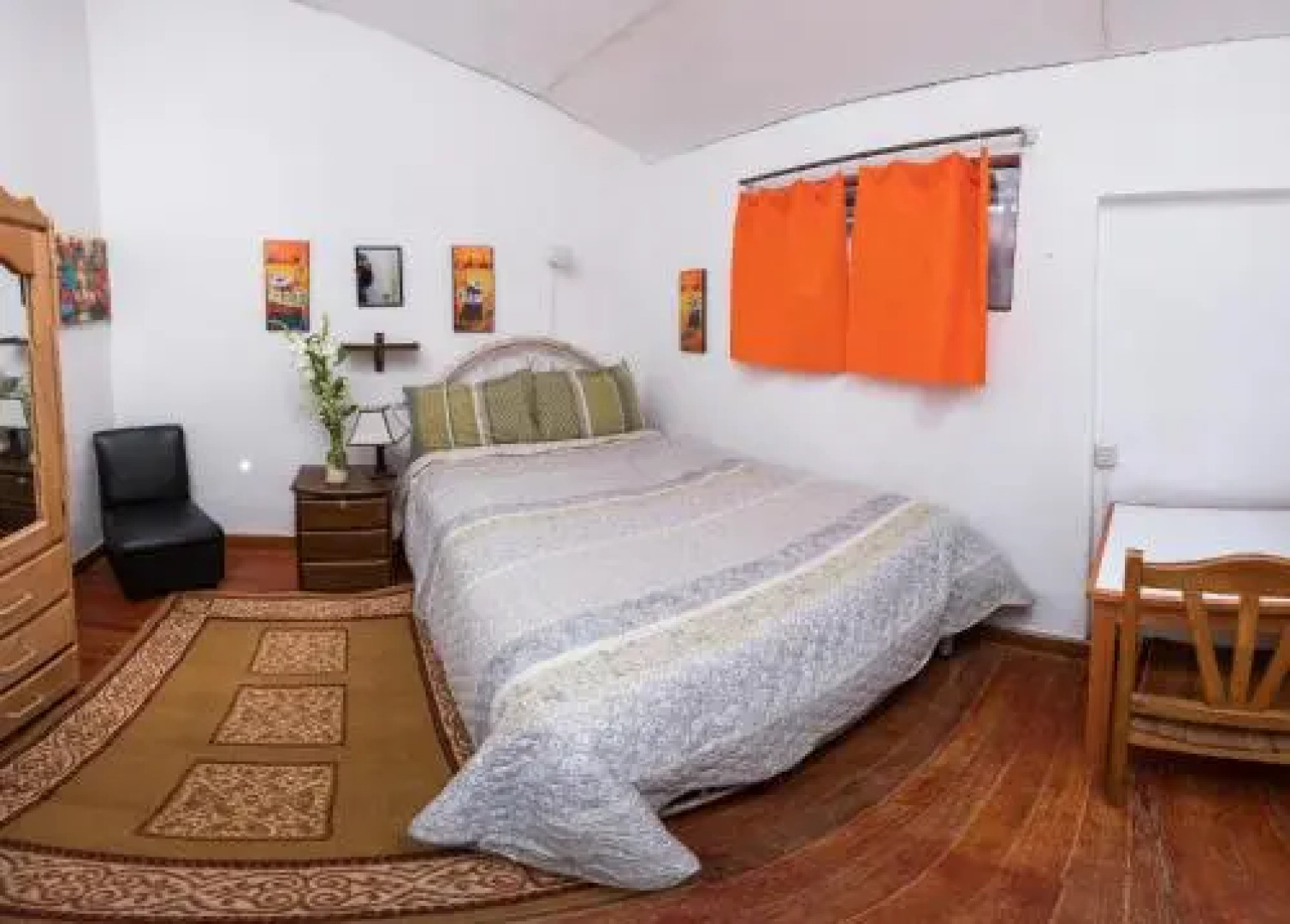 Carlos Guest House Cusco 1