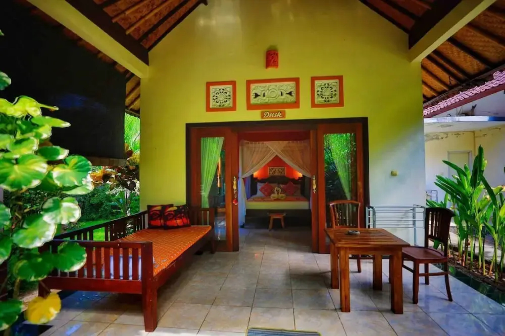 Kirana Homestay Dusk Bungalow