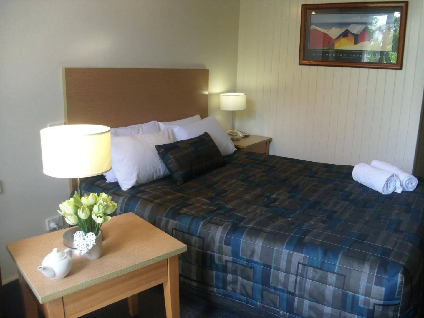 Parkwood Motel & Apartments