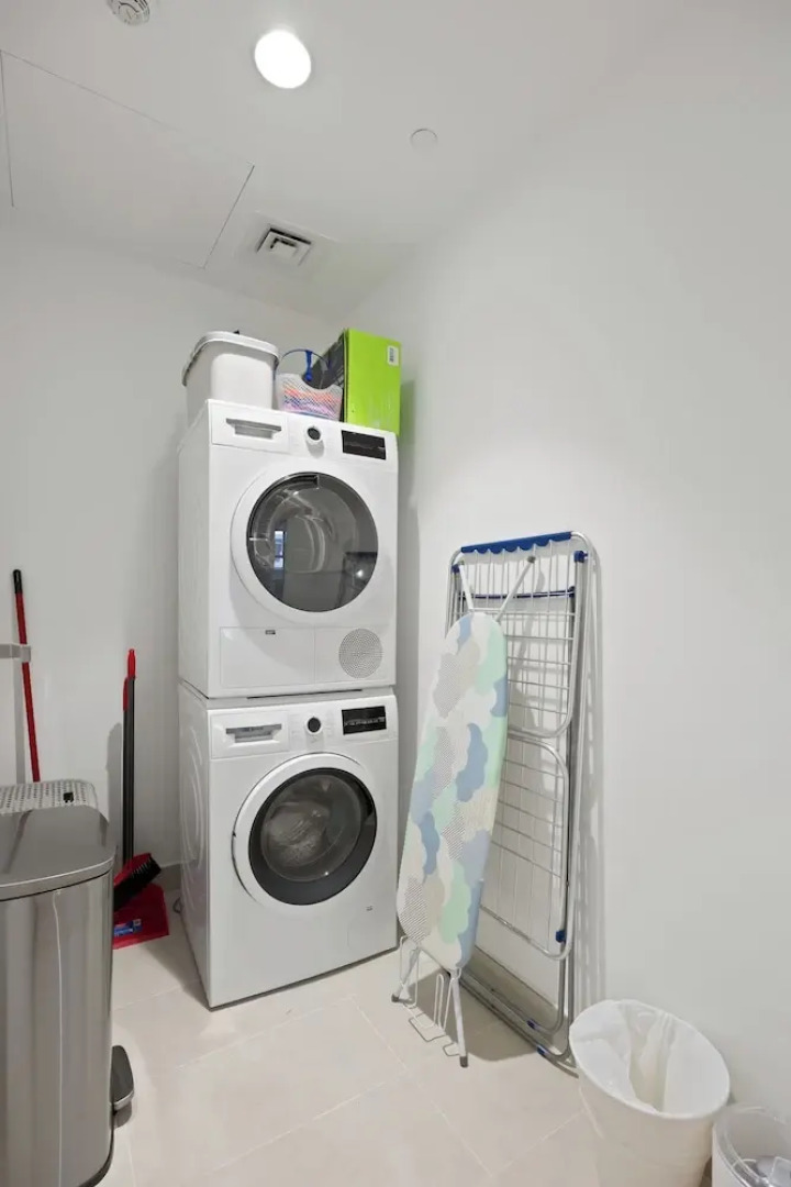 Portside Bliss La Mer 1 BR with Sea View