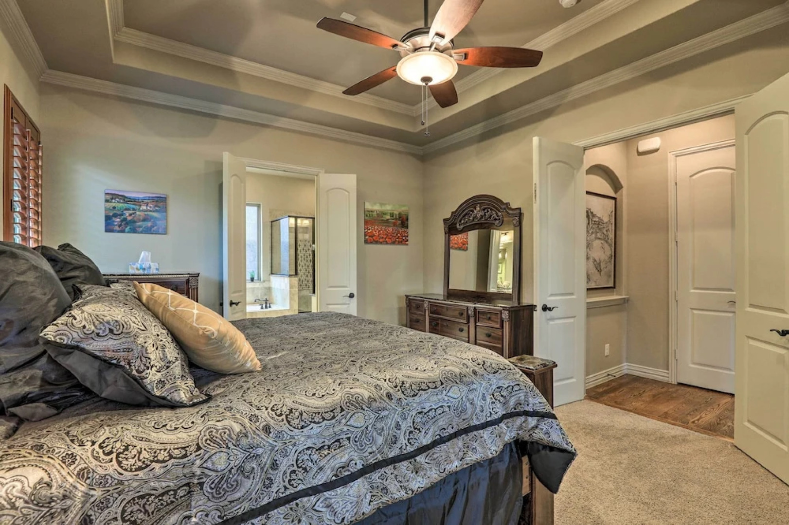 Chic Family-friendly Home in Irving w/ Yard!