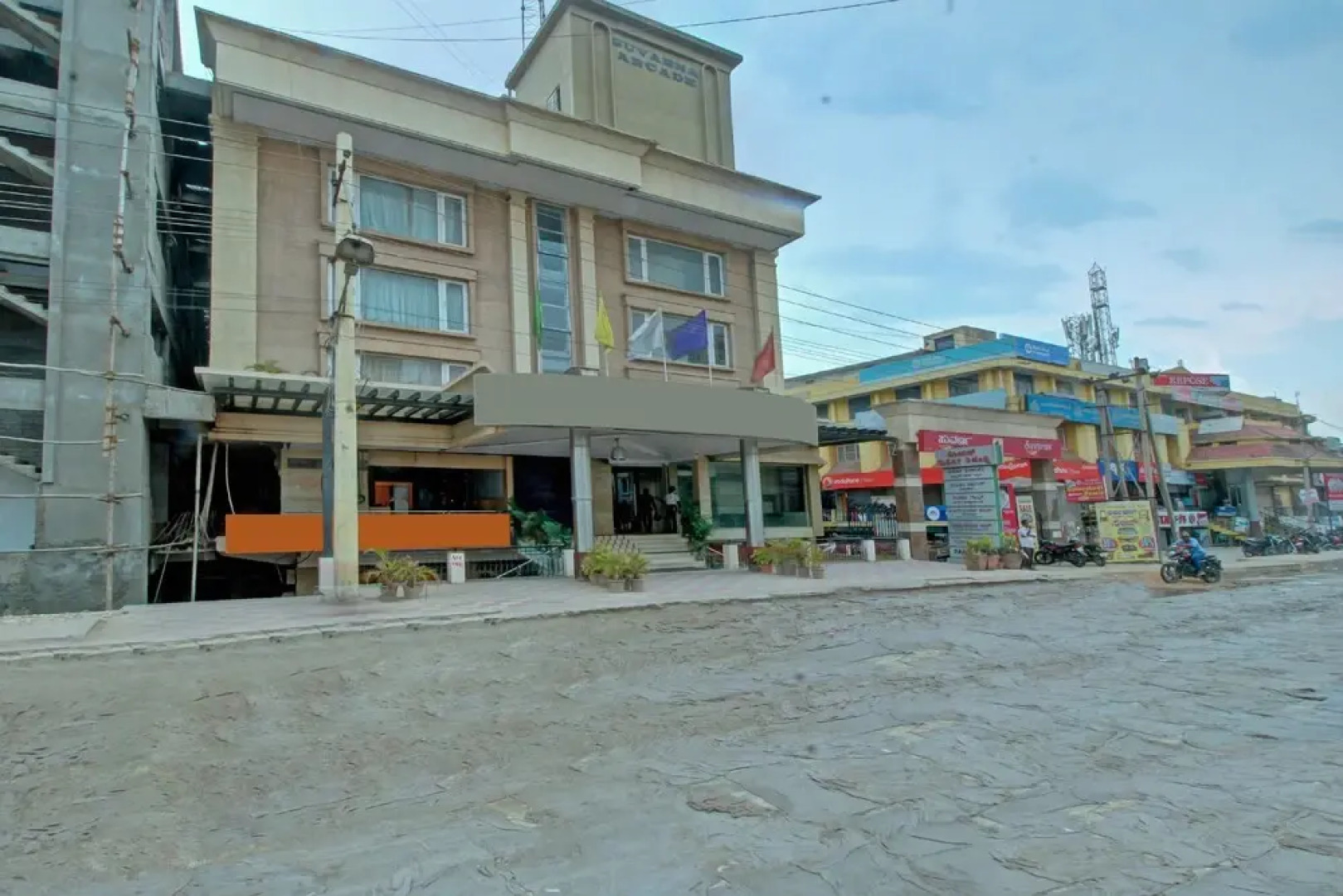 OYO 29625 Suvarna Regency