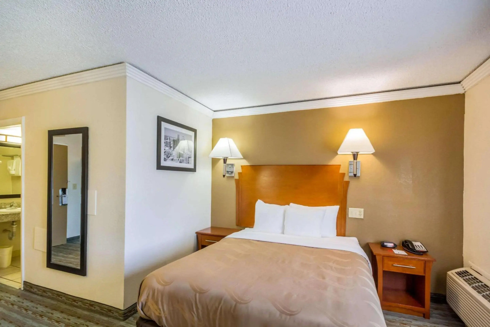 Quality Inn & Suites Kansas City - Independence I-70 East