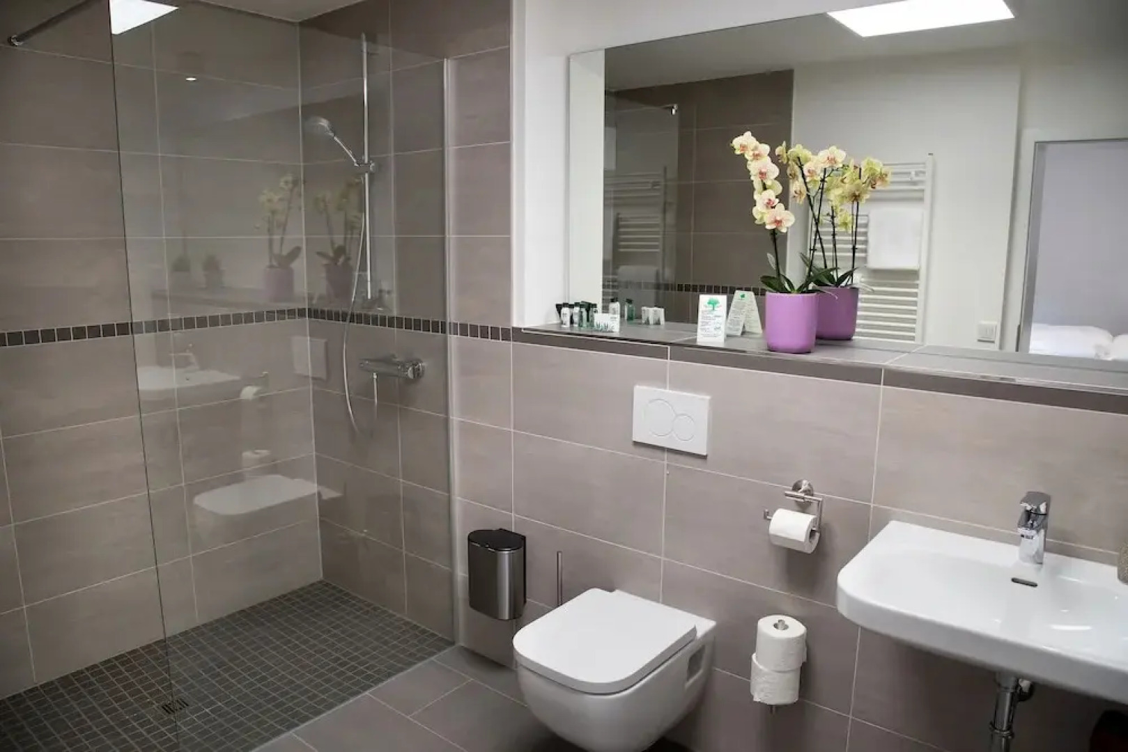 Bistro Hotel & Boarding House Seven Days Kirchheim