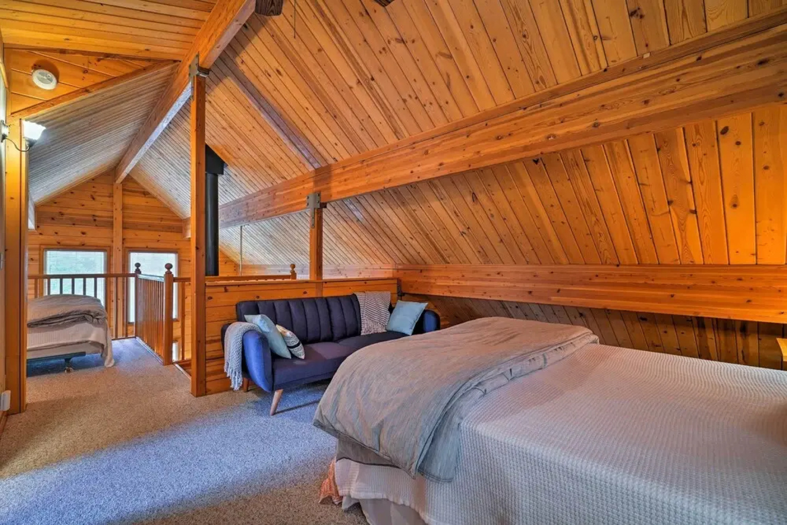 Leavenworth Cabin 3 Mi to Lake Wenatchee: Hot Tub!