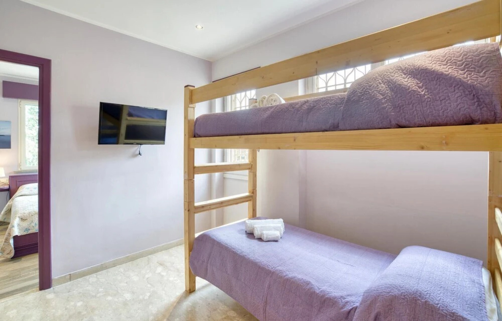 Beautiful Home in Torvaianica With 5 Bedrooms and Outdoor Swimming Pool