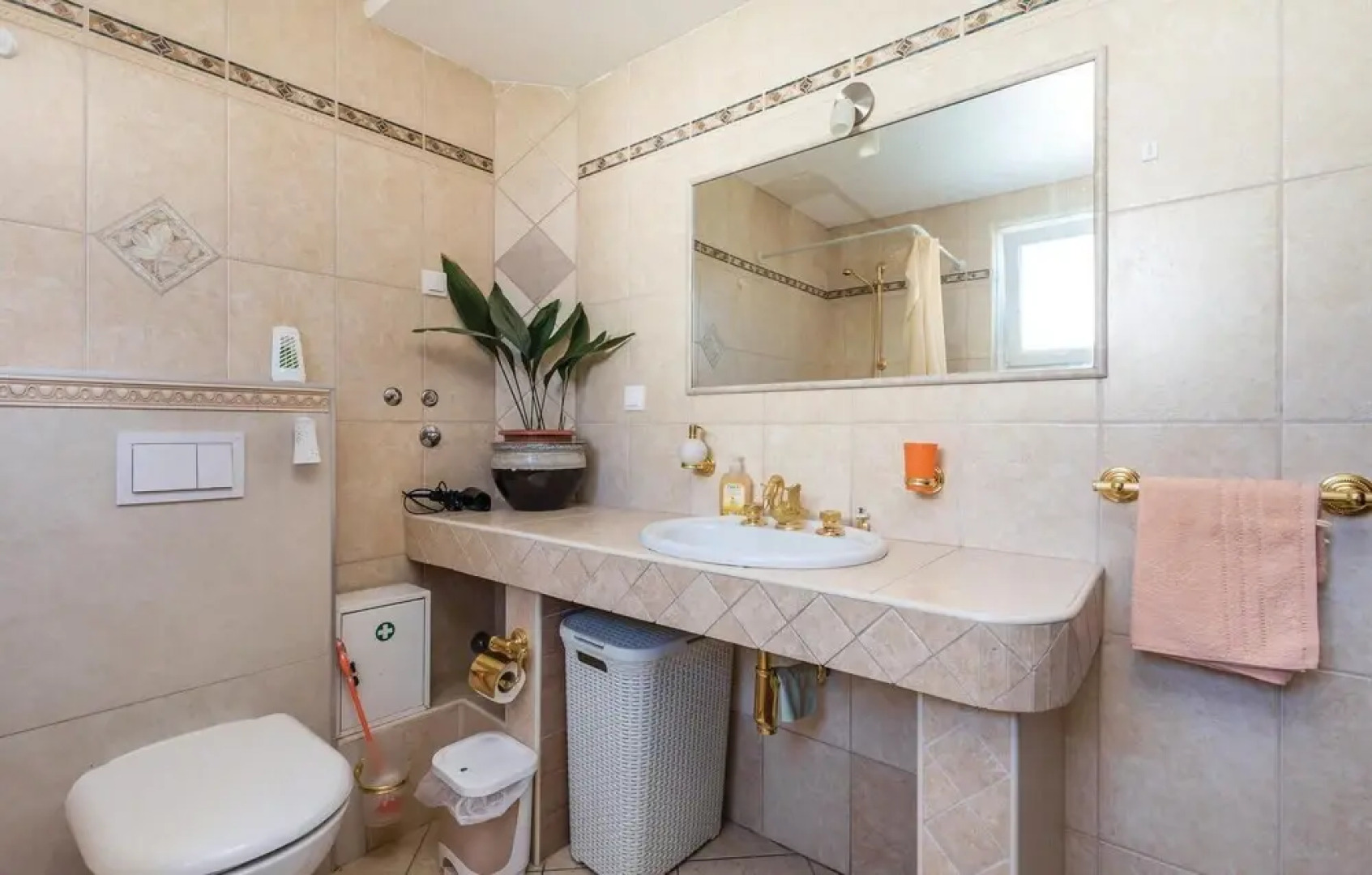 Stunning Home in Ozalj With 5 Bedrooms, Wifi and Outdoor Swimming Pool