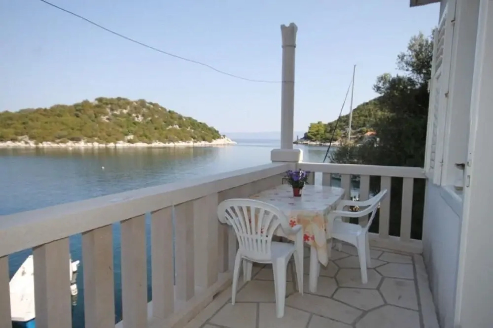 Mile - 10m From the sea - SA2 Studio