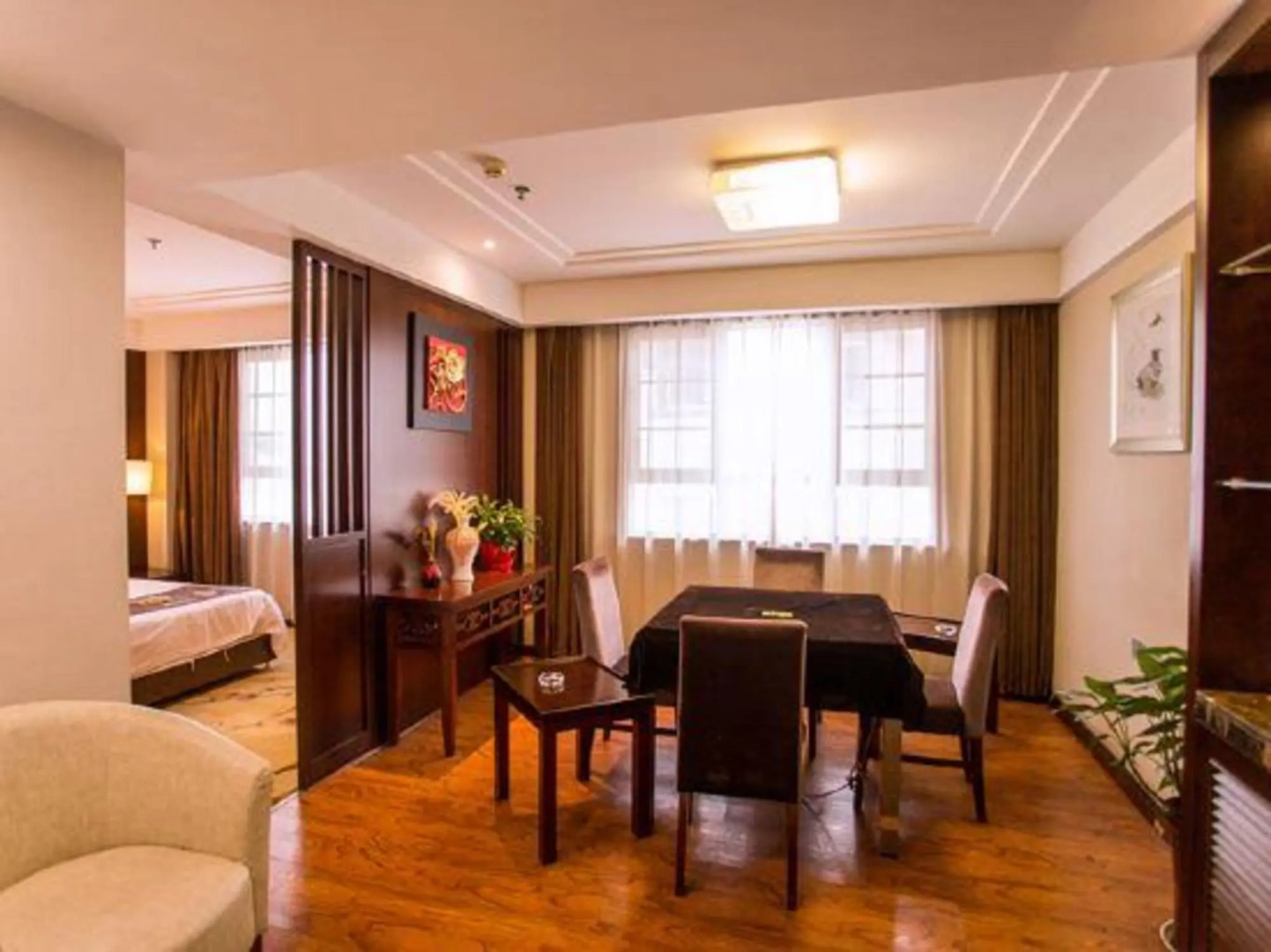 Jing Yue Sun Shine Hotel