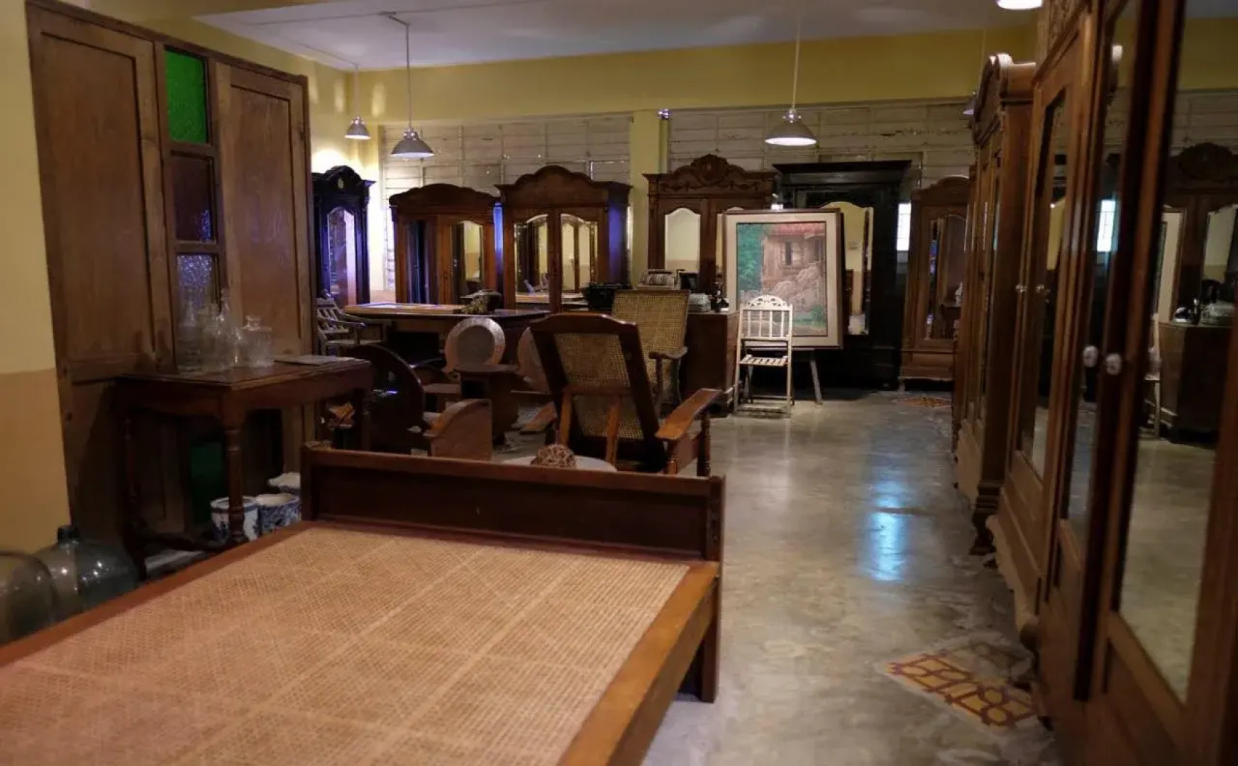 Sulyap Bed & Breakfast – Casa de Alitagtag Boutique Hotel