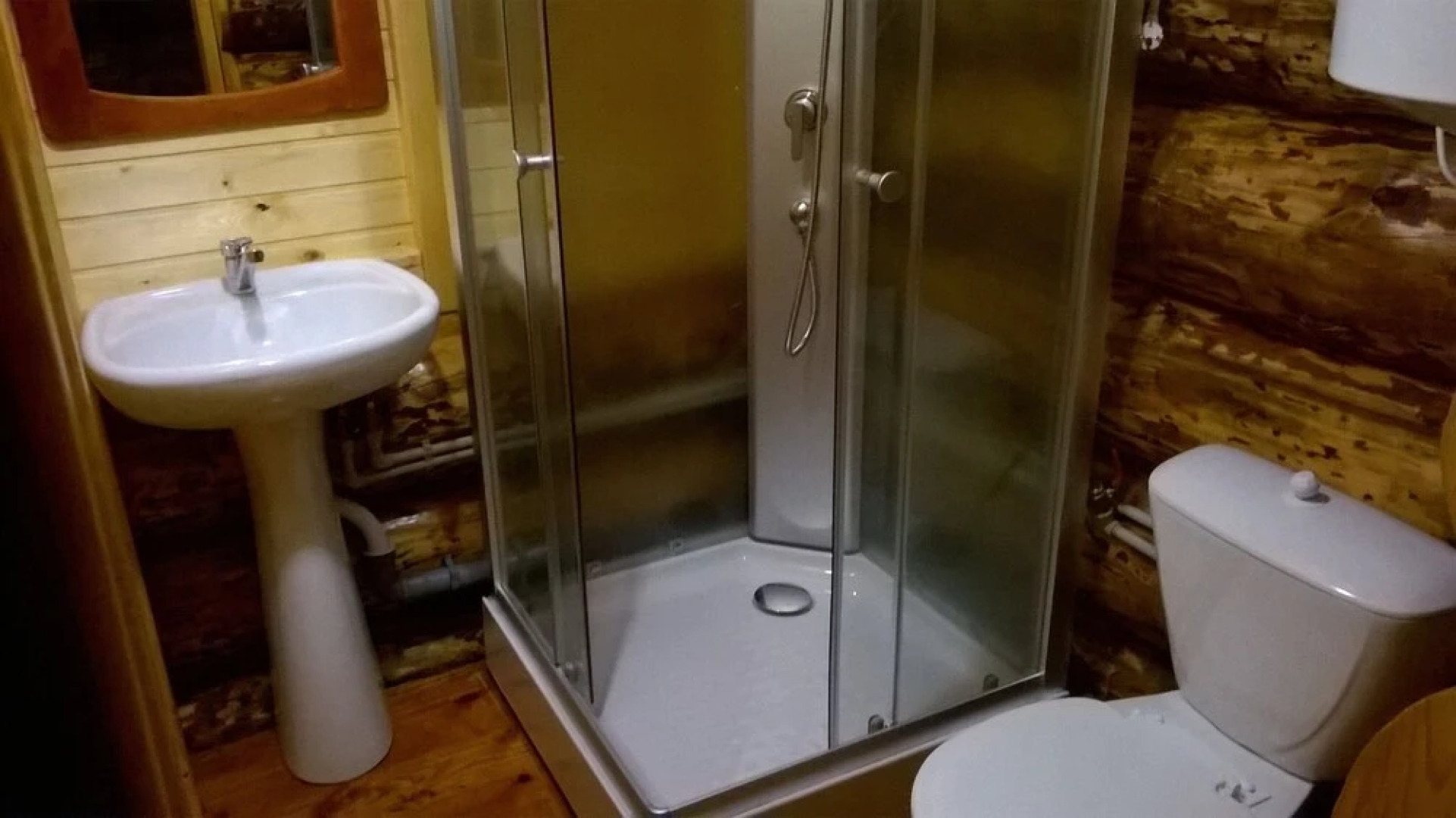 Gostinitsa Usad'ba Arlazorova