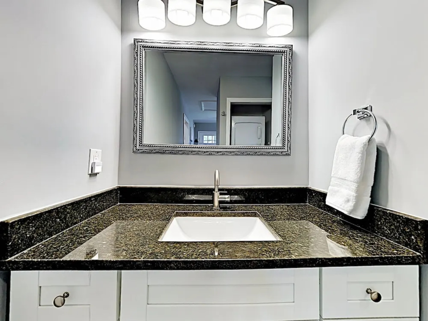 35 Asheville - 1 Br Cabin