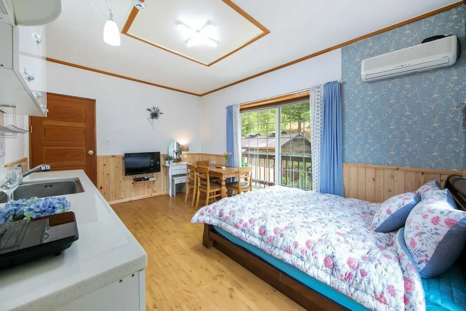 Secret Garden Pension