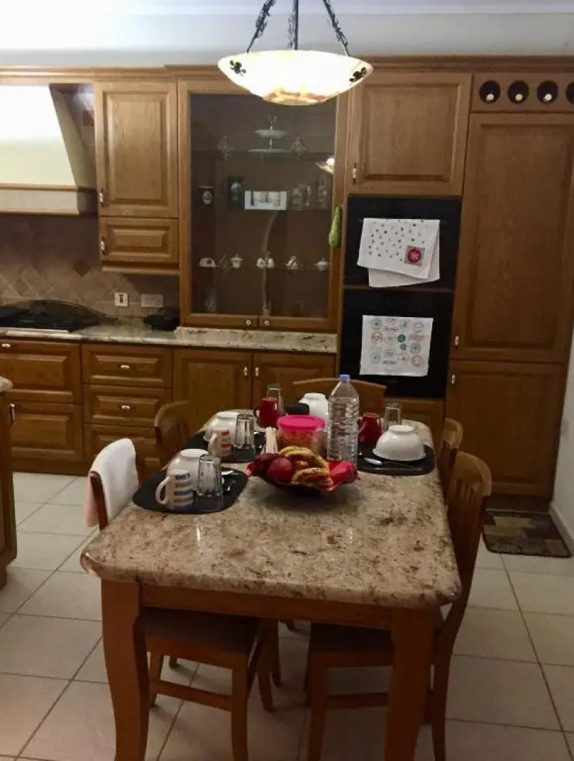 Desert Rose Quiet house 3km away from airport