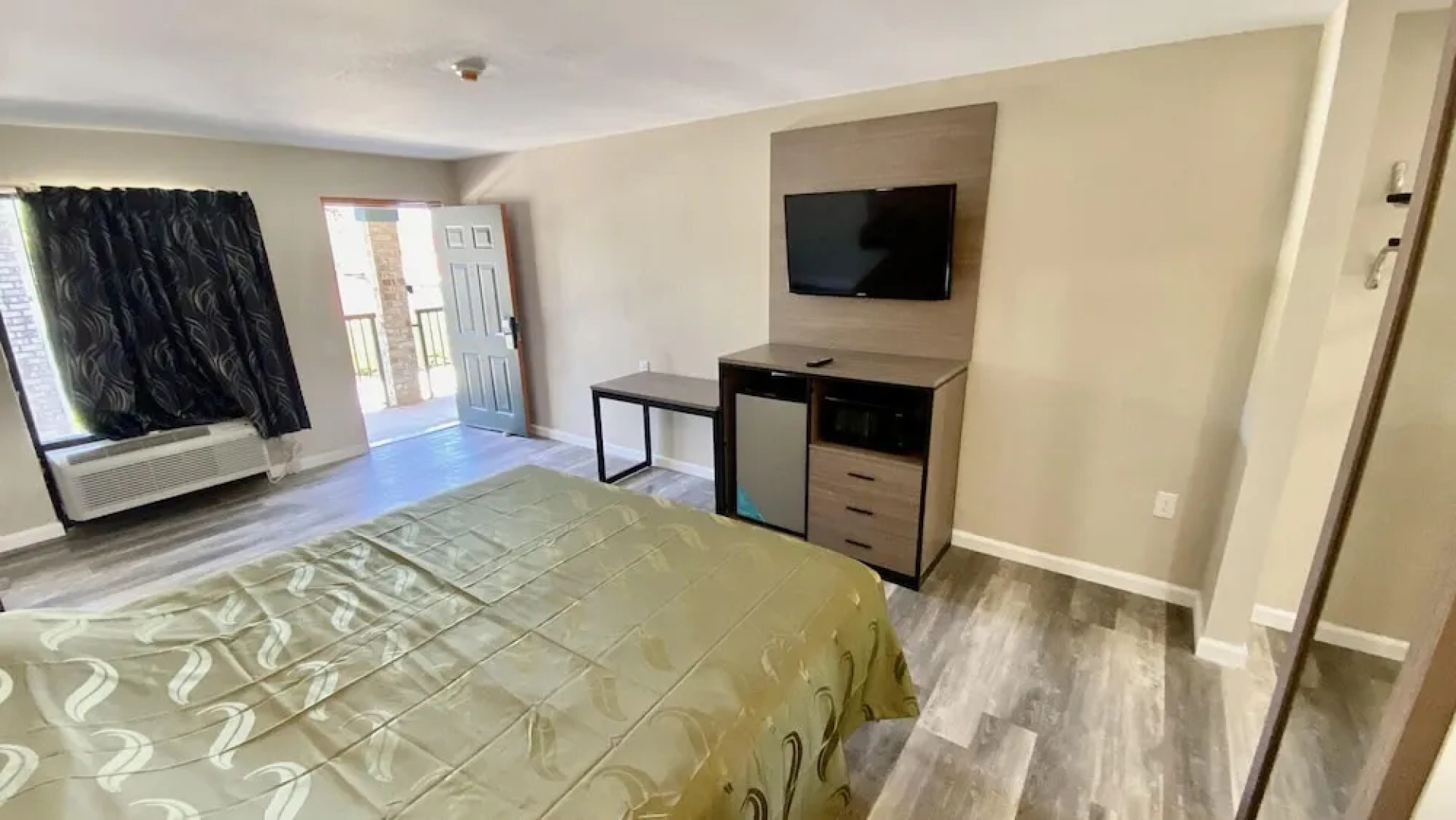 Knights Inn Suffolk Hotel