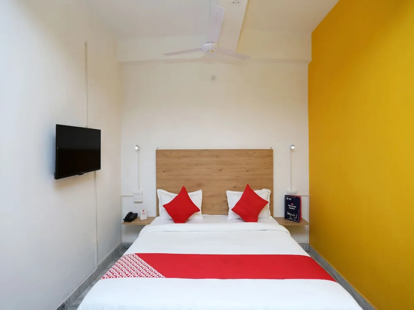 OYO 19166 Sona Mansion