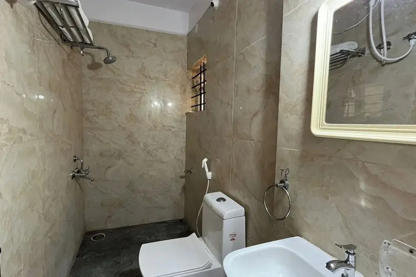 Hotel Royal Garuda Palace