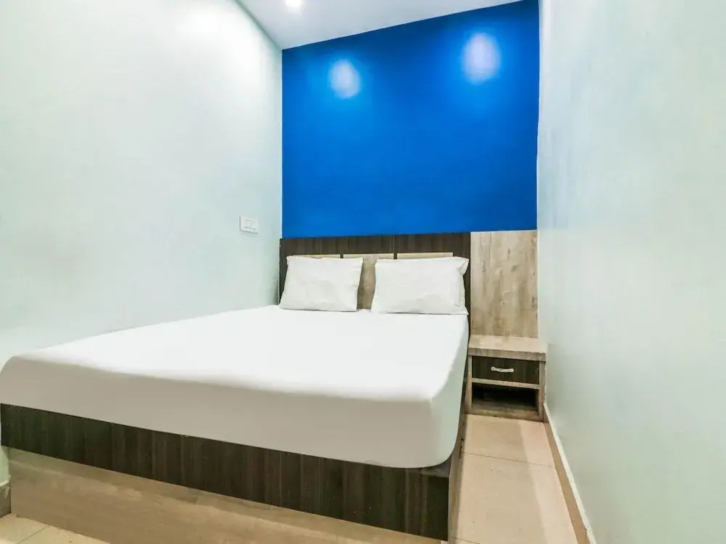 SPOT ON 44041 Hotel Ambay International