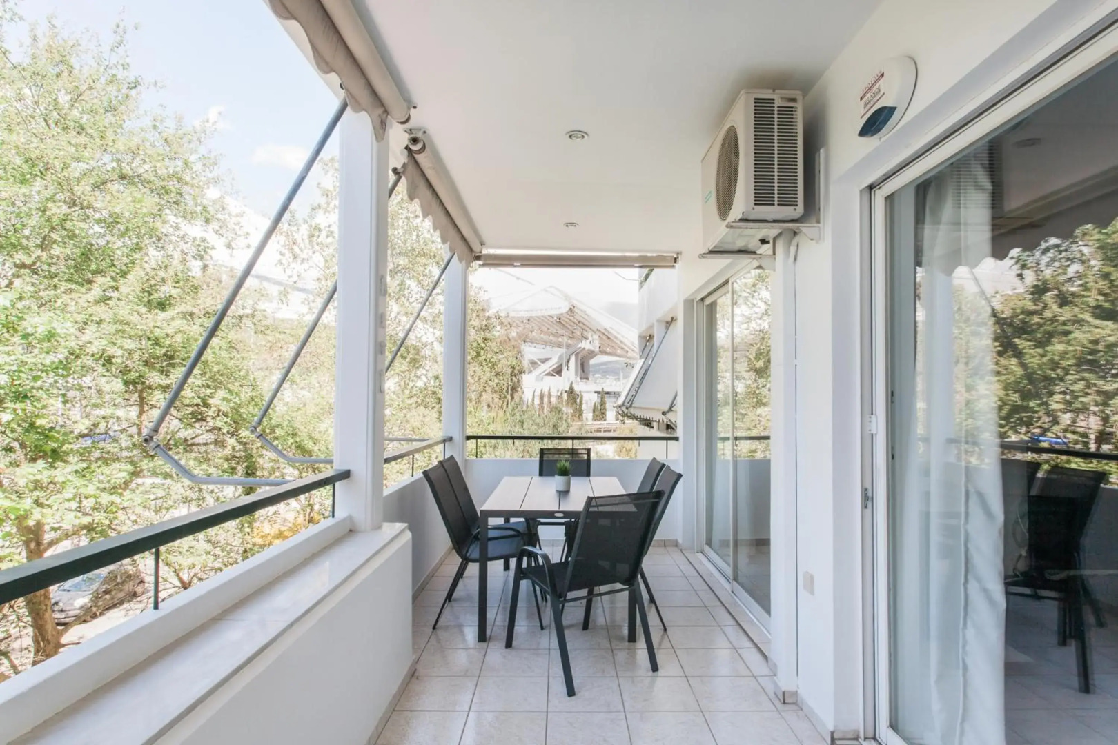 Splendid 3BR Apartment close to Olympic Stadium