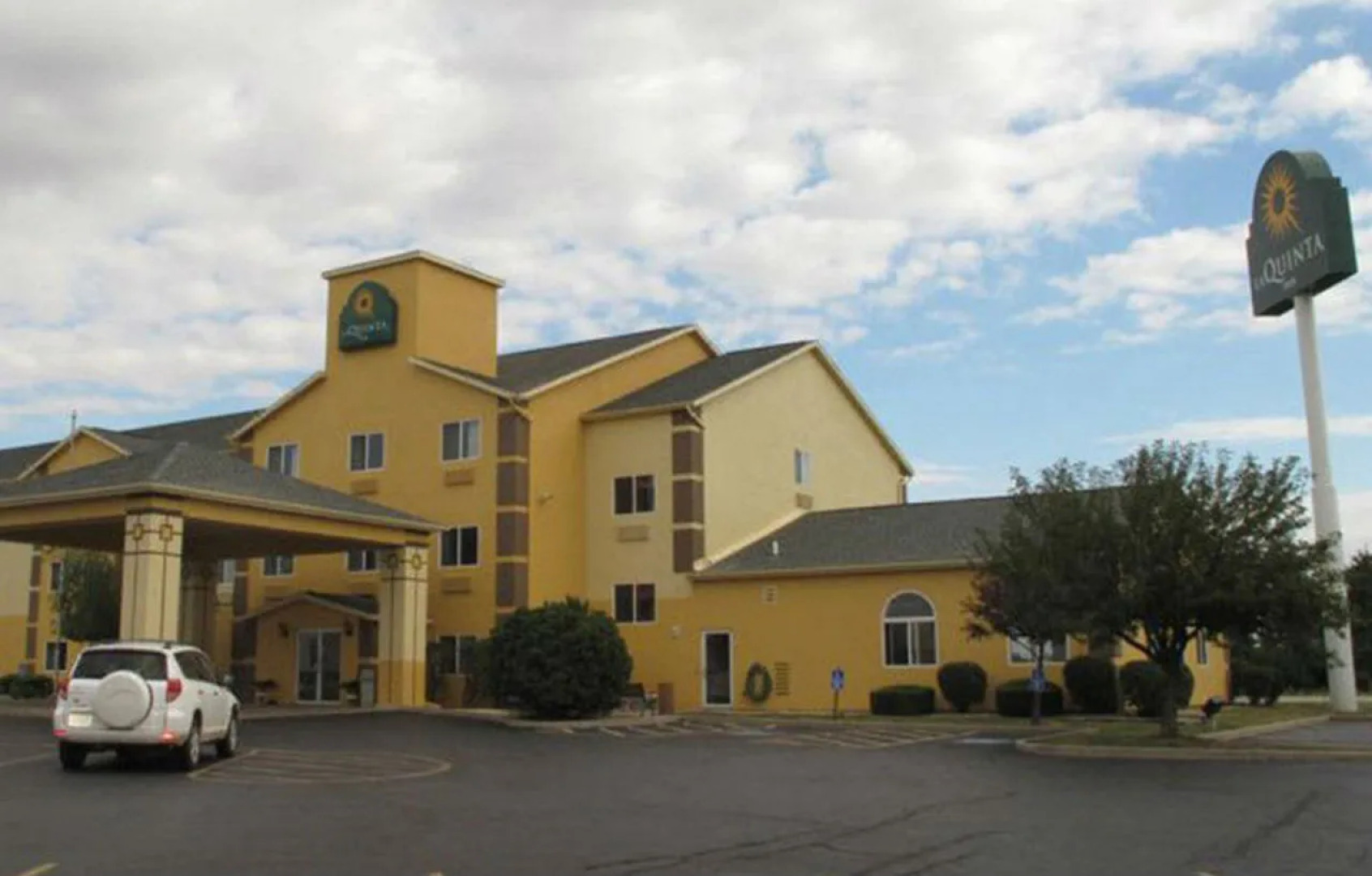 La Quinta Inn & Suites by Wyndham Peru Starved Rock St Park