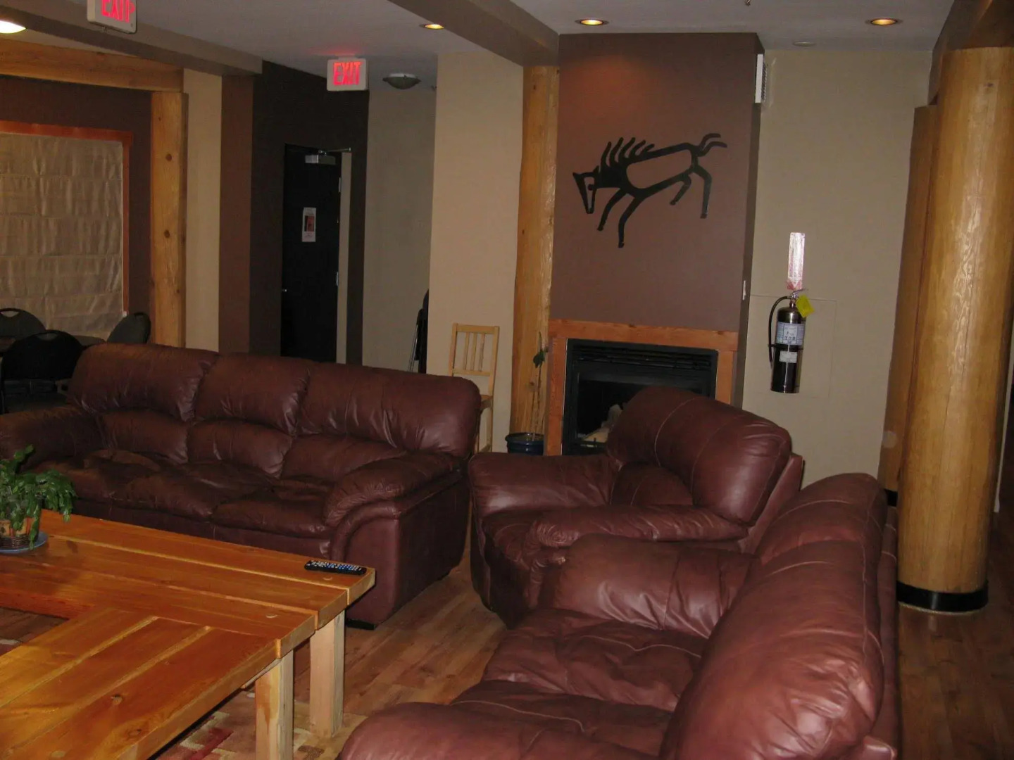 Basecamp Lodge Golden