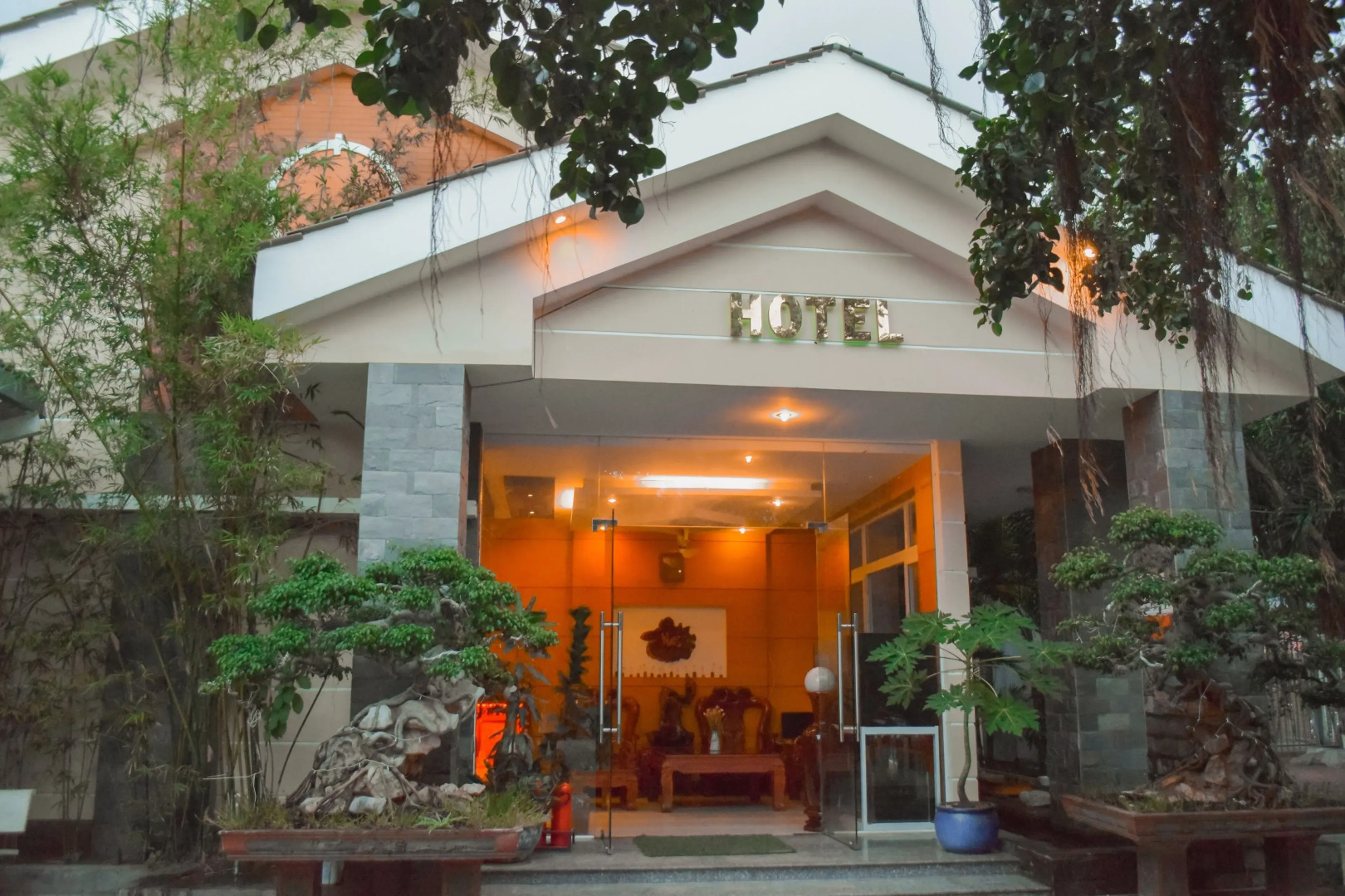 Mui Tau Hotel