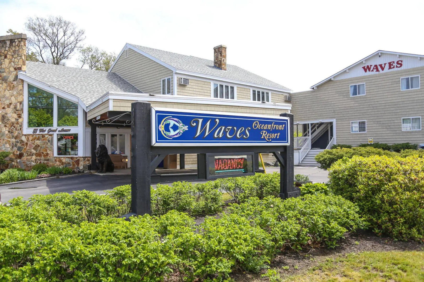 Waves Oceanfront Resort