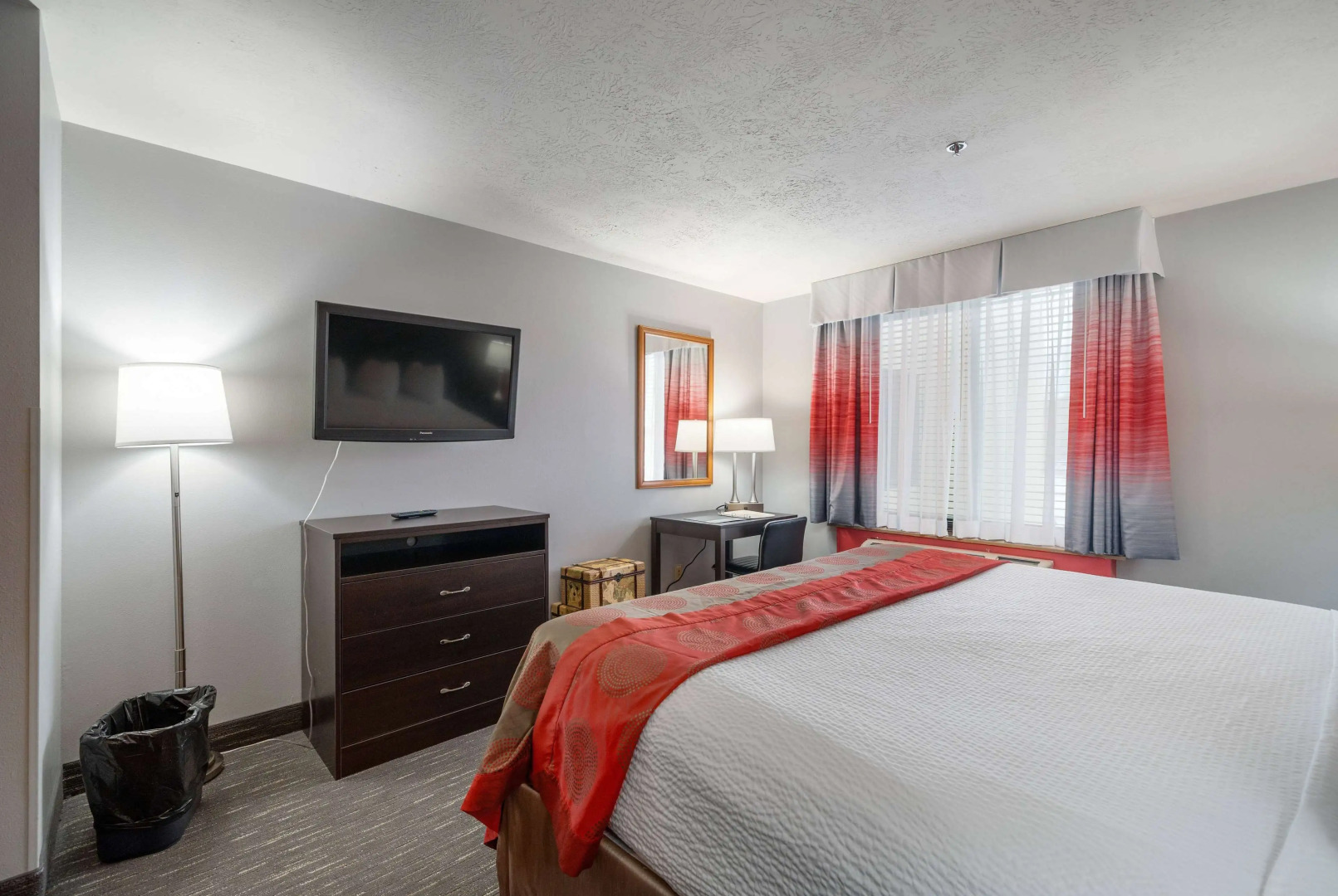 Ramada by Wyndham Sioux Falls Airport-Waterpark & Event Ctr