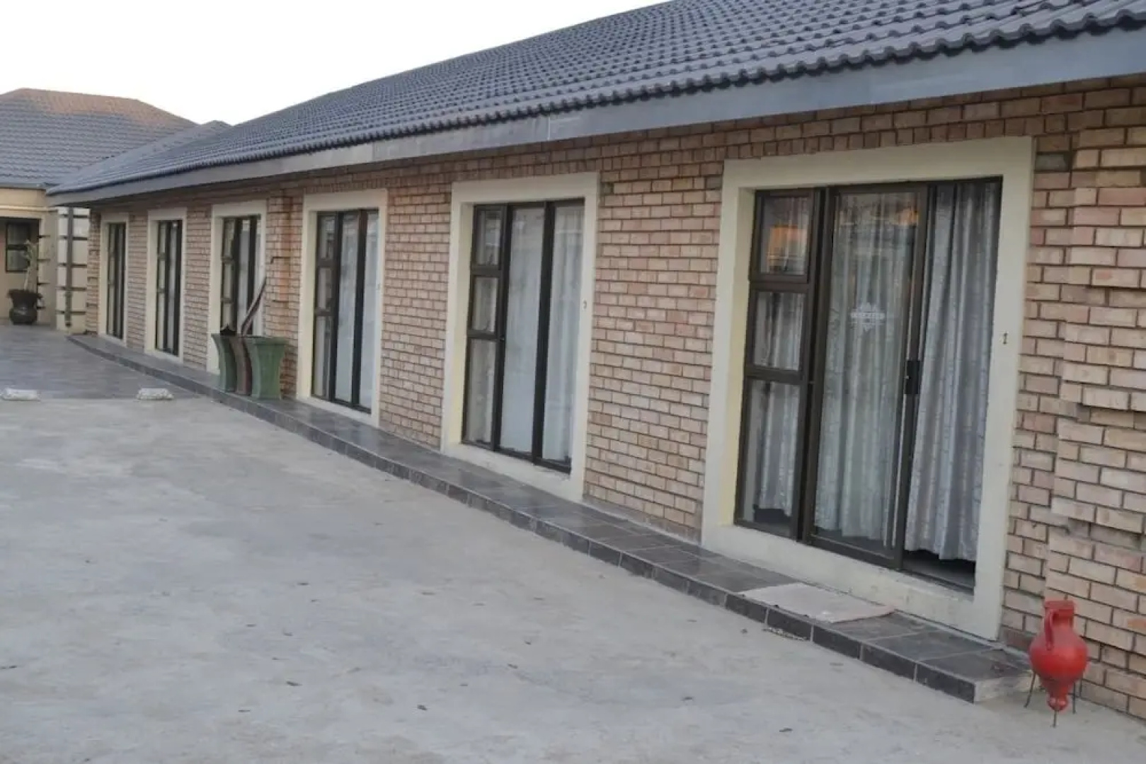 Thembisi Guesthouse