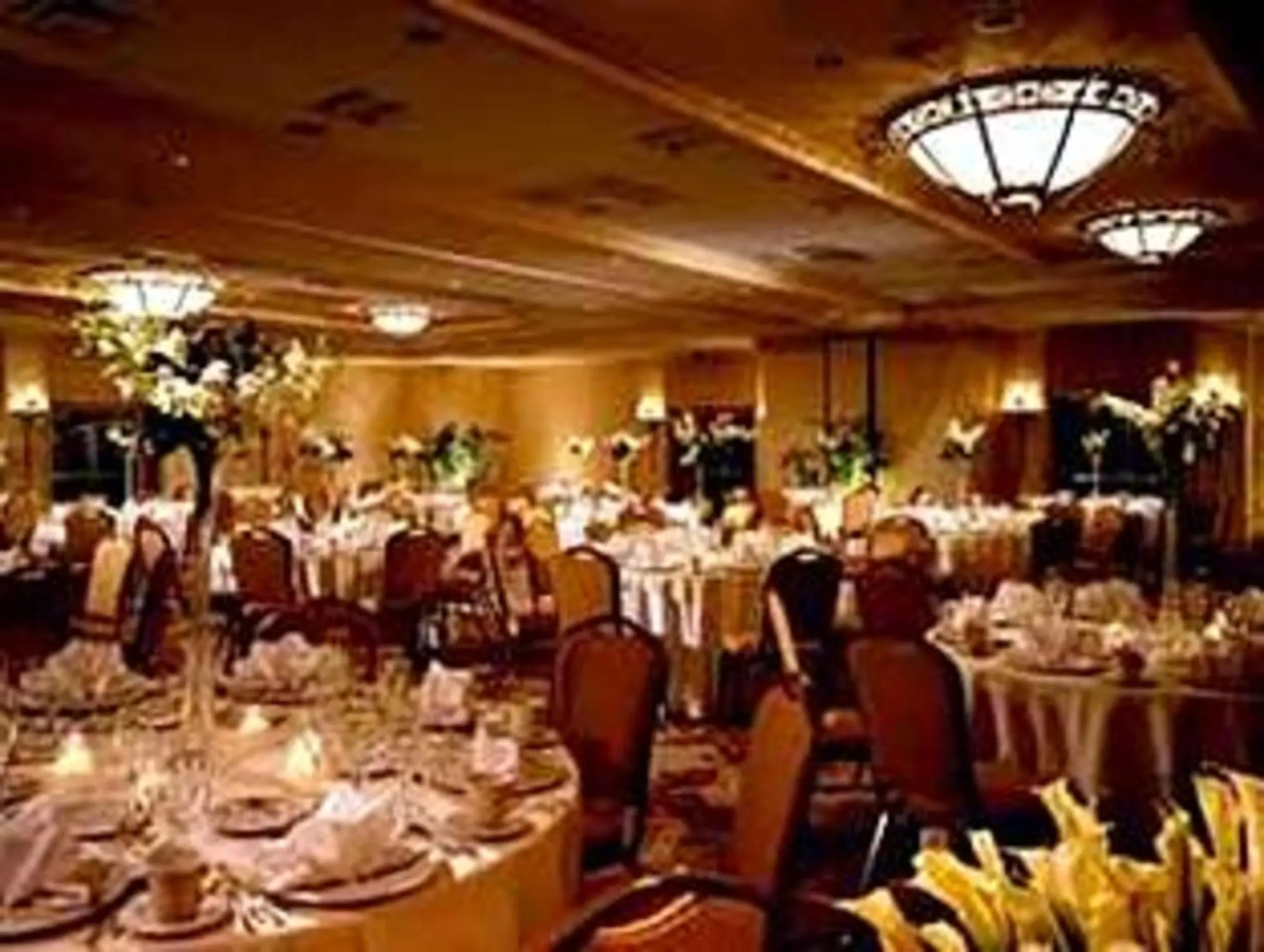 Anaheim Majestic Garden Hotel