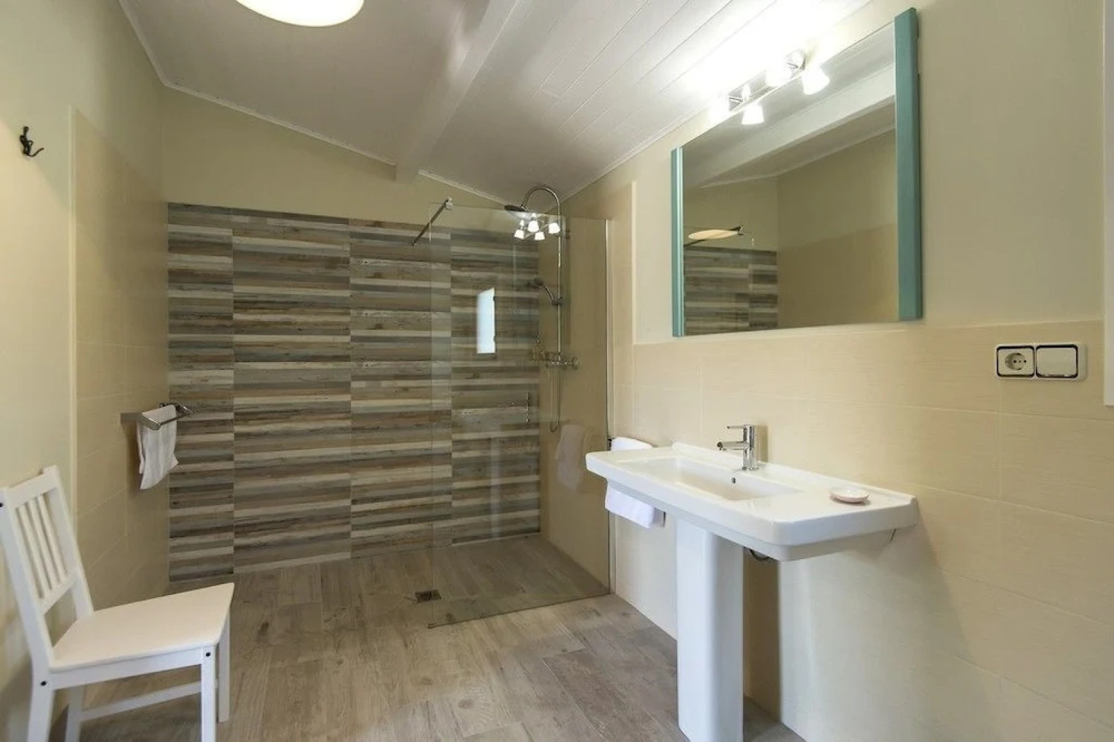 Physionatural Wellness Center - Adults Only