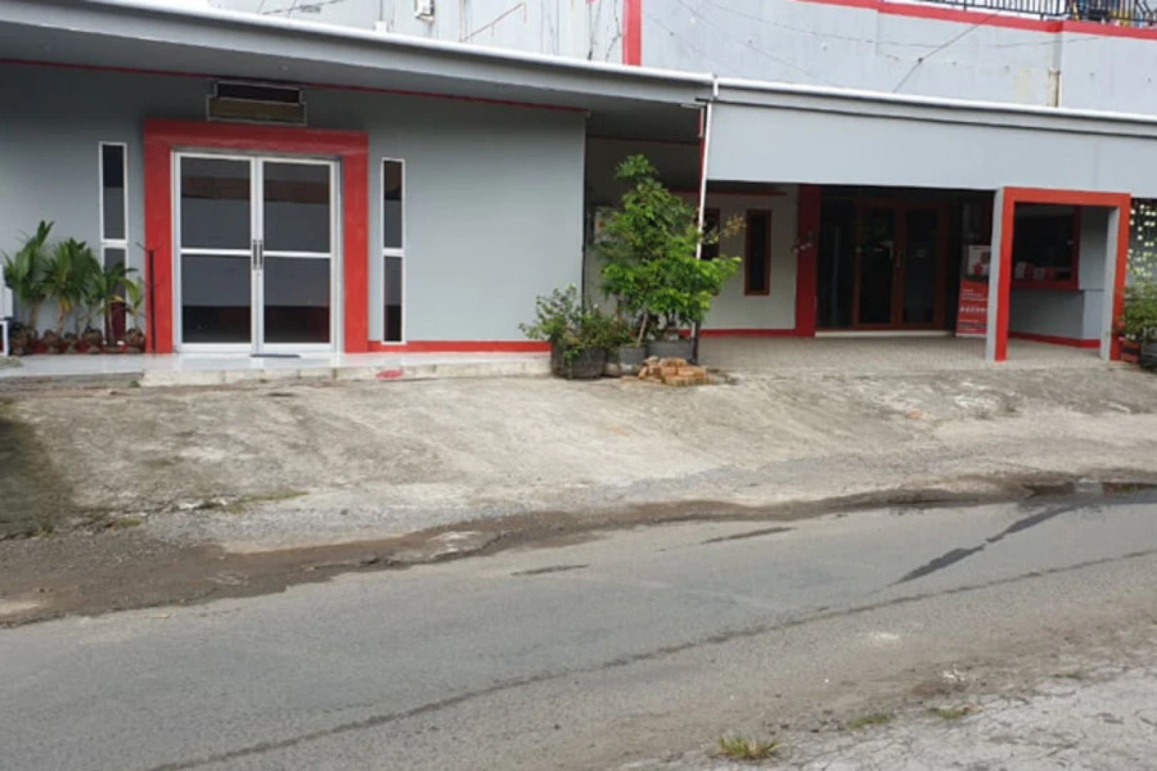 Formerly RedDoorz@ Hotel Yaki Mamuju