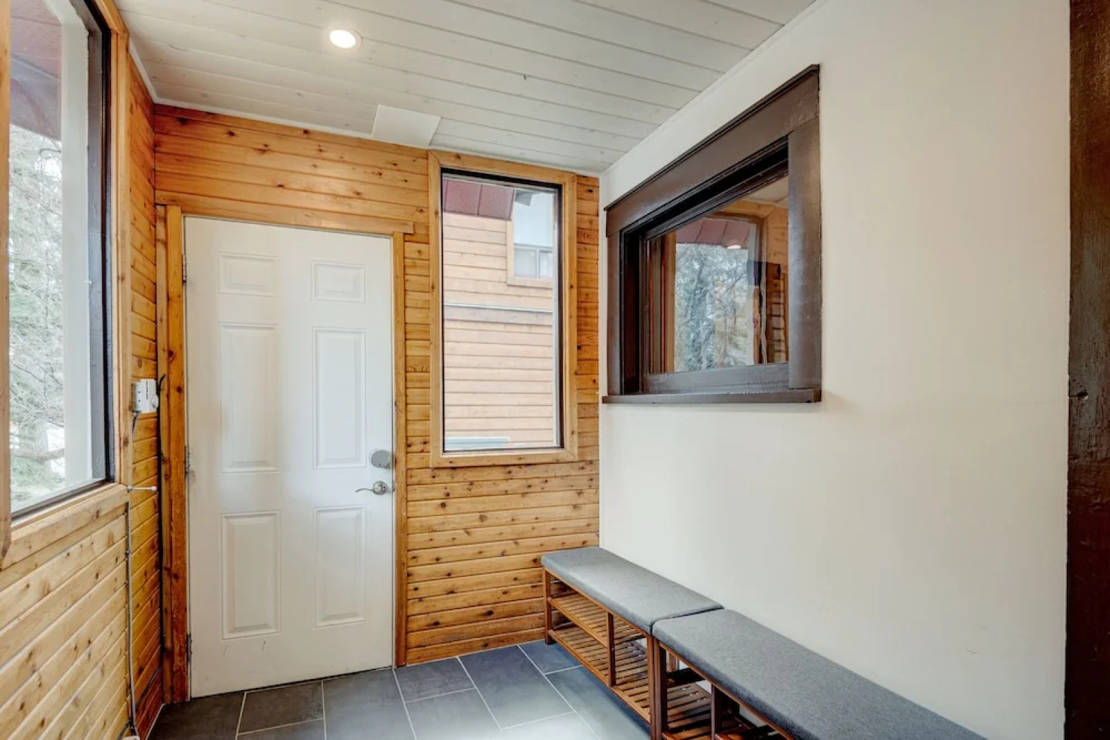 Rocky Mountain House - Sleeps 23