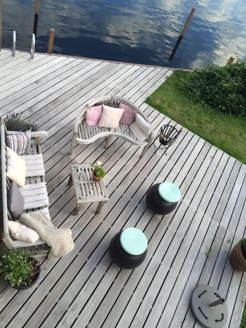 Lakeside Amsterdam Getaway