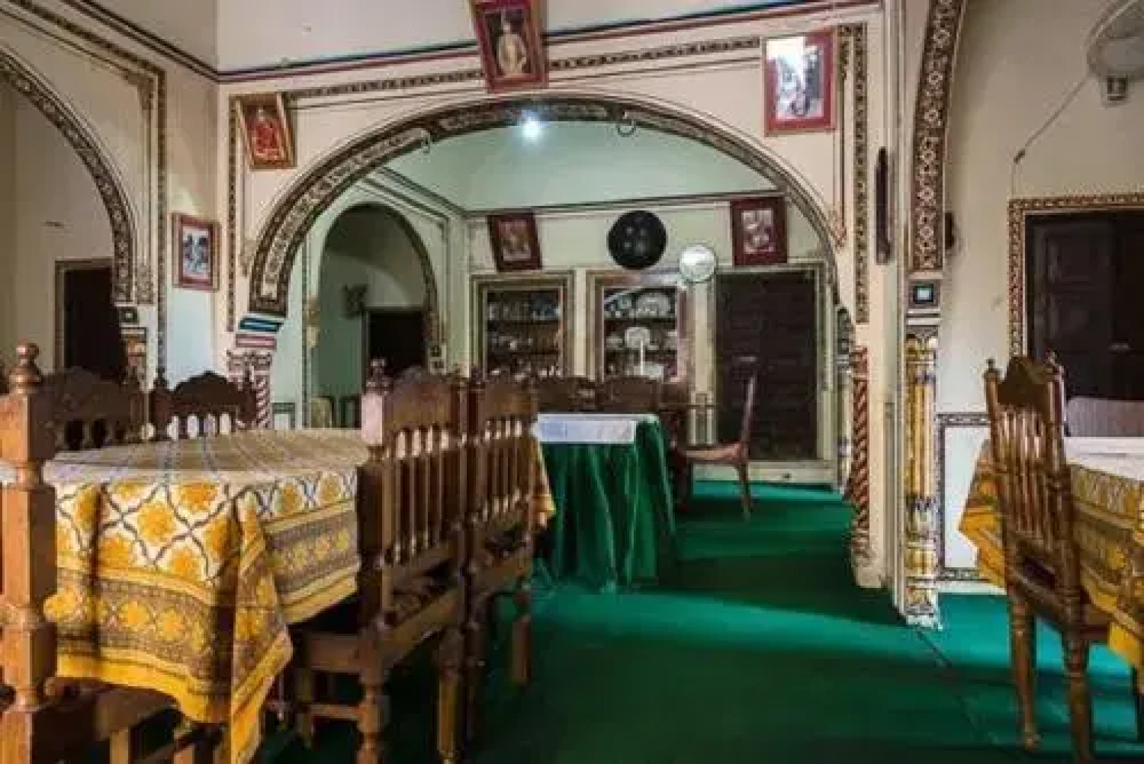 Narayan Niwas Castle