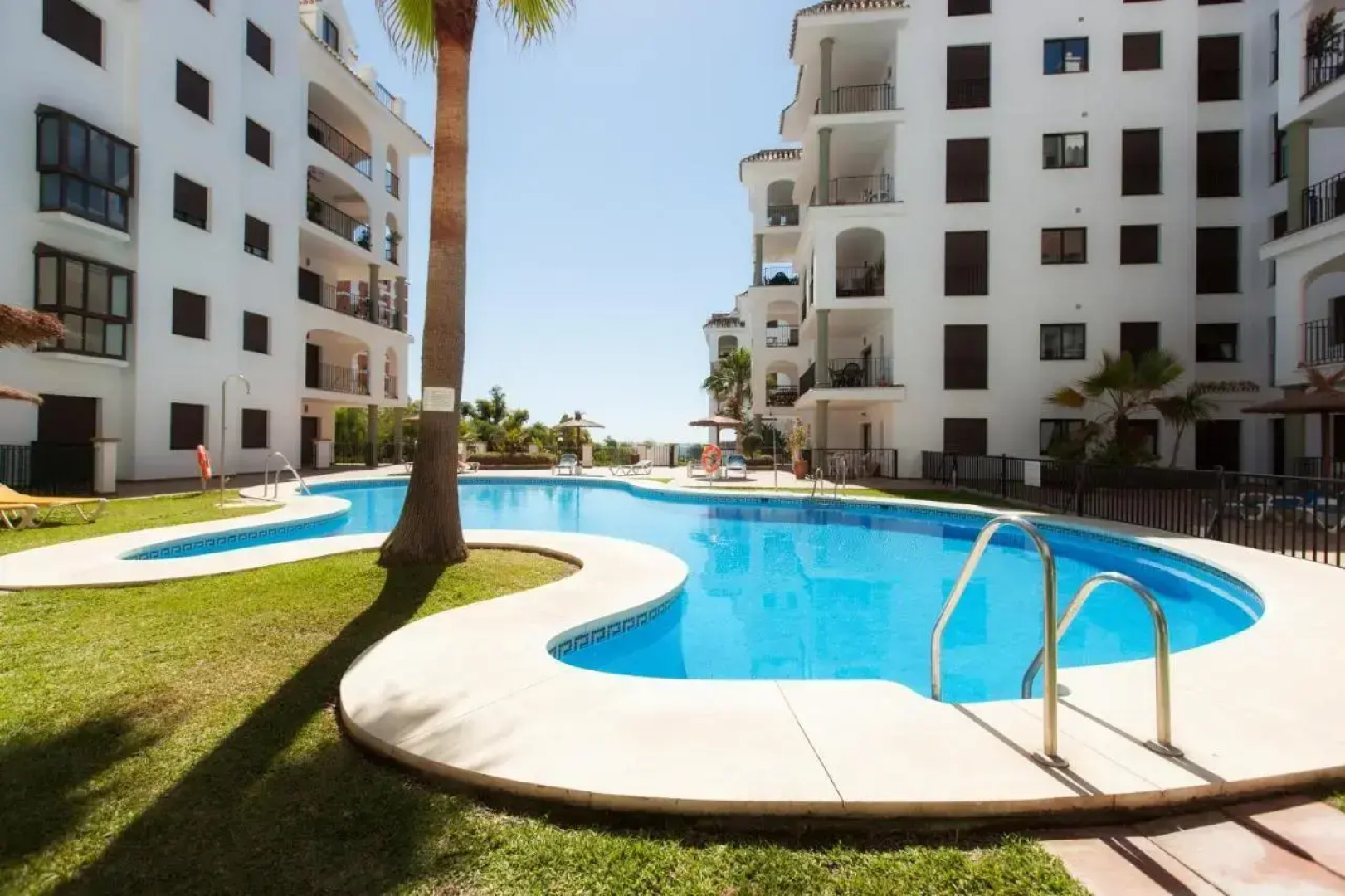 Marina Duquesa Apartment