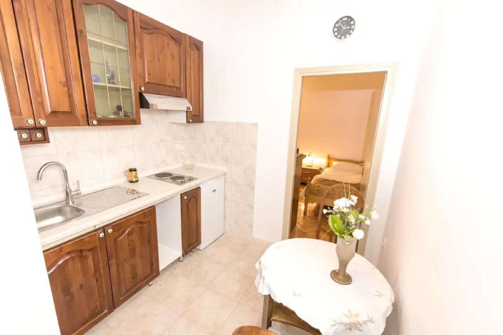 Apartment With one Bedroom in Kaštel Štafilic, With Pool Access, Enclo
