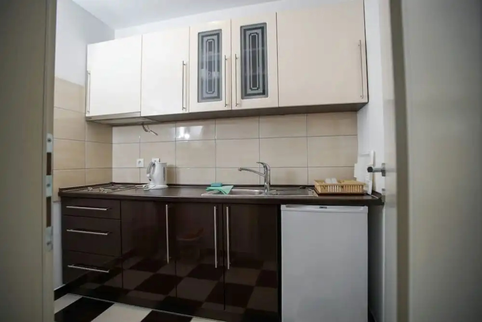 Apart-pansion Promajna