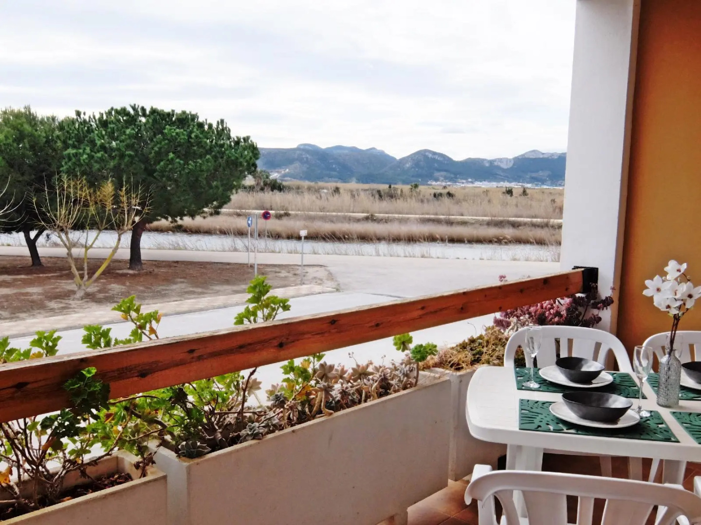 Los Juncos Apartamentos