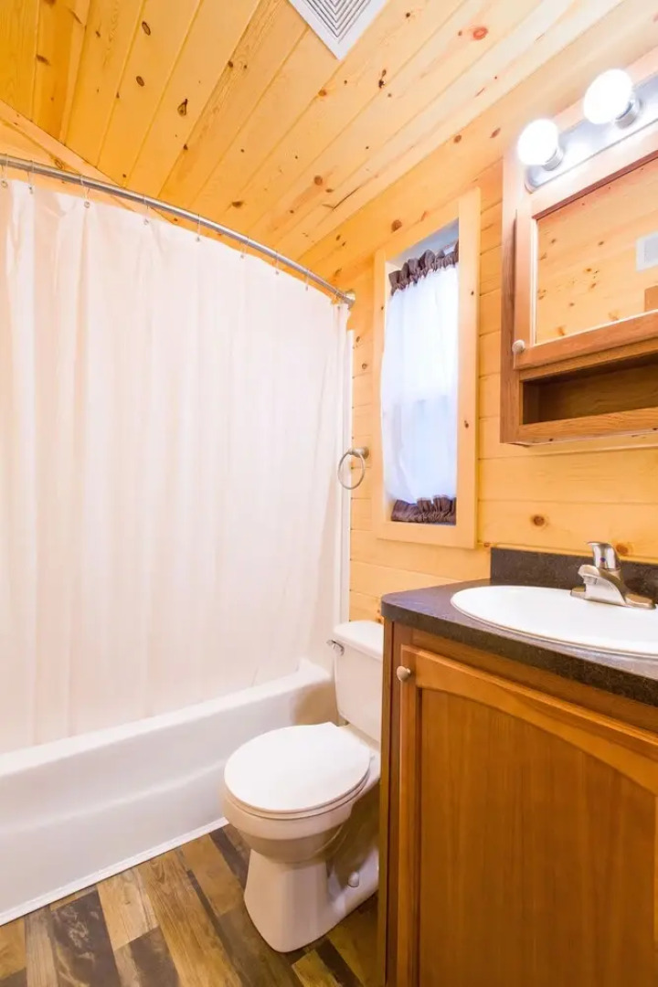 Jellystone Park™ at Birchwood Acres