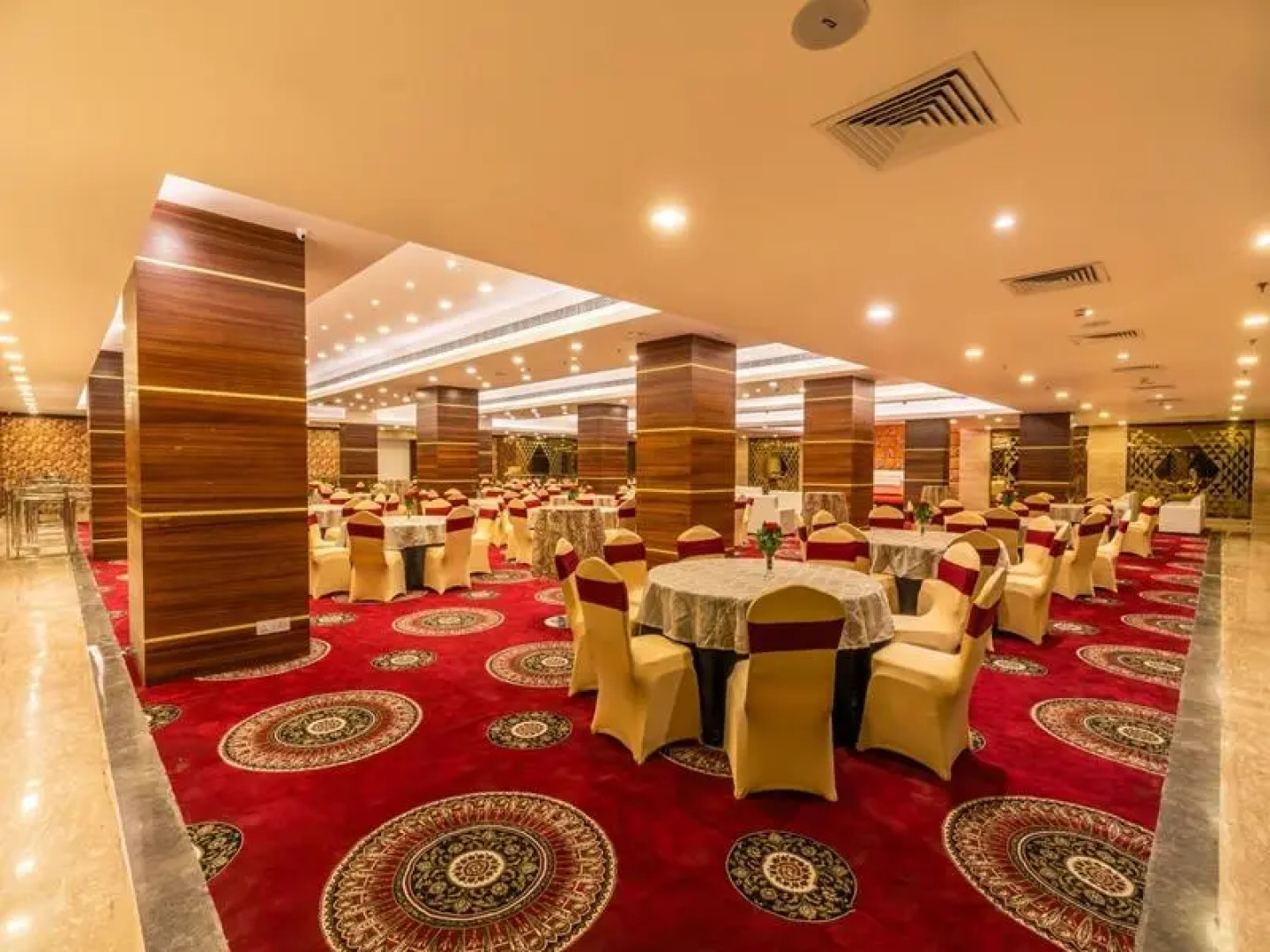 Divine Clarks Inn Suites