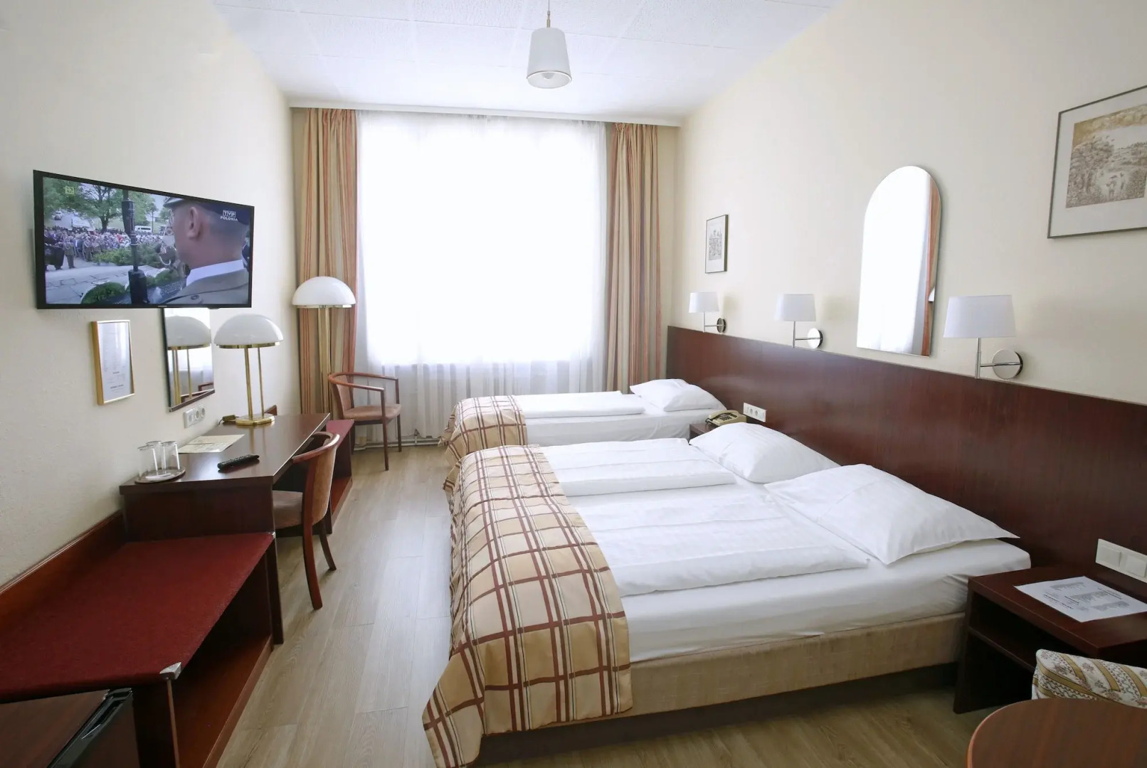 Continental Hotel-Pension