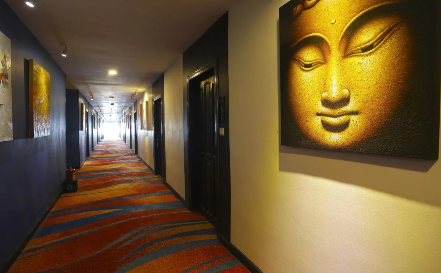 Queenco Hotel & Casino