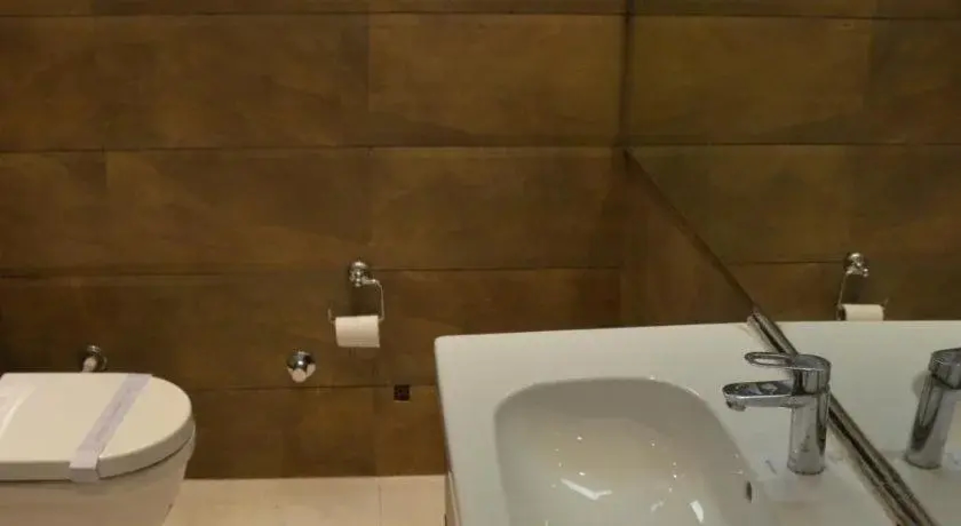 Hotel Aroma Inn