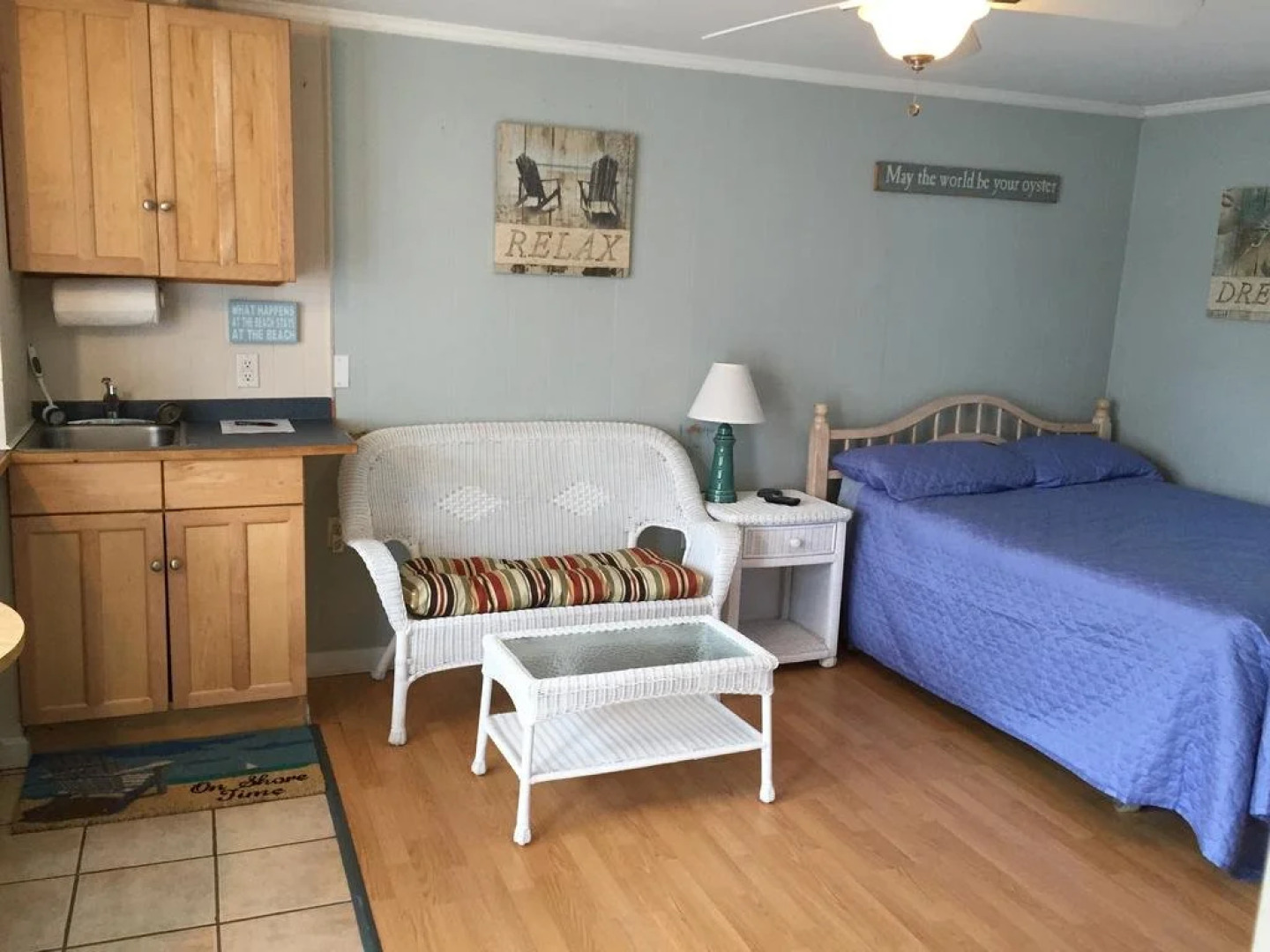 Sandcastle Inn & Motel