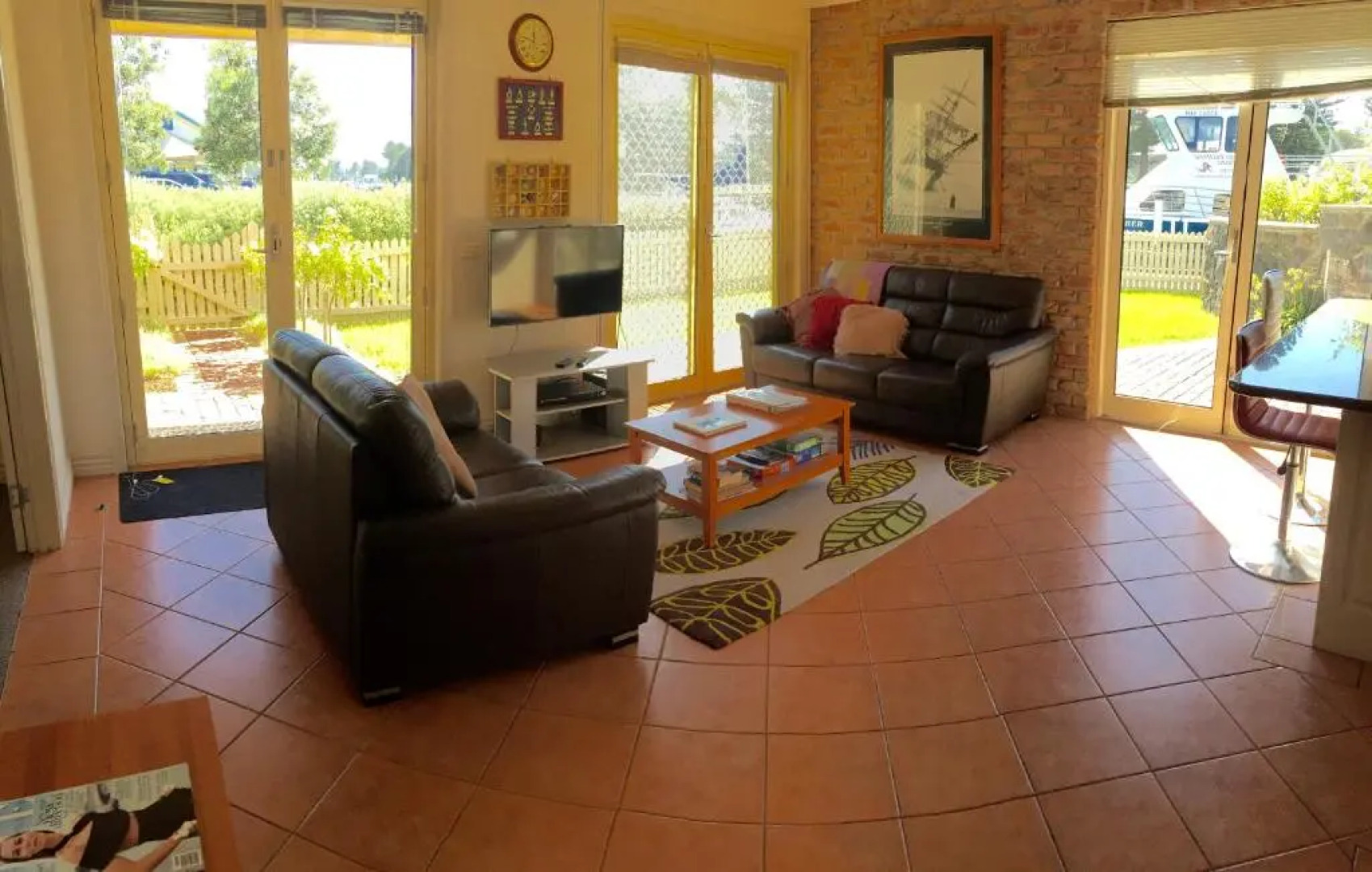 Dockside Waterfront Indulgence