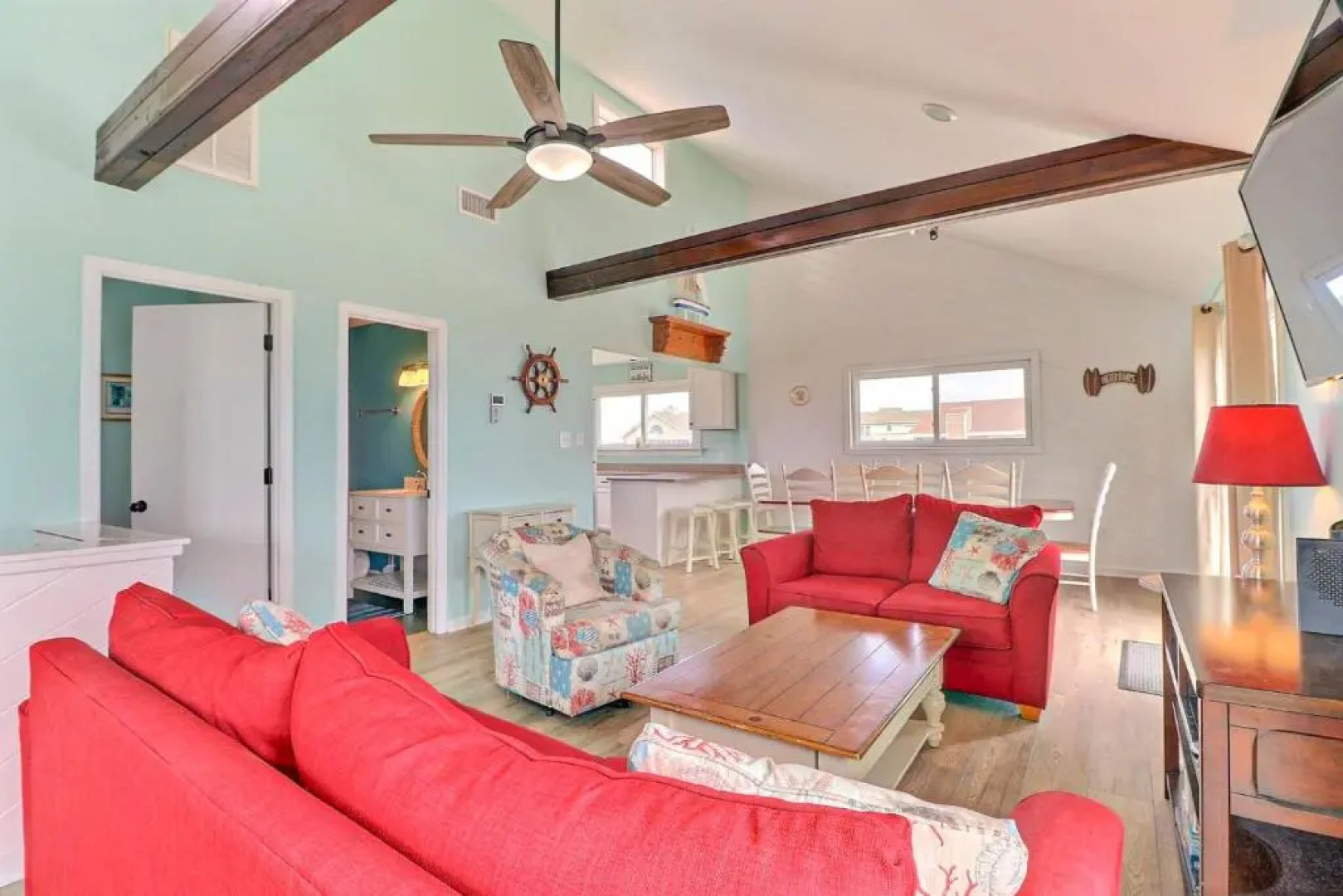 7148 Just Beachy 1 Min Walk to Beach