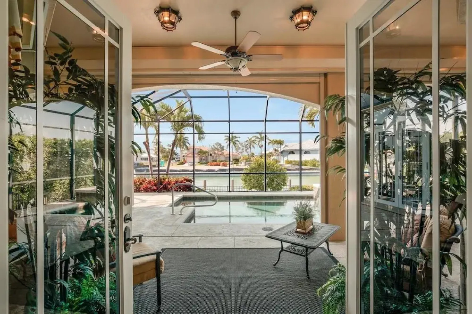 WIN1288 4 Bedroom Holiday Home by Marco Naples Vacation Homes