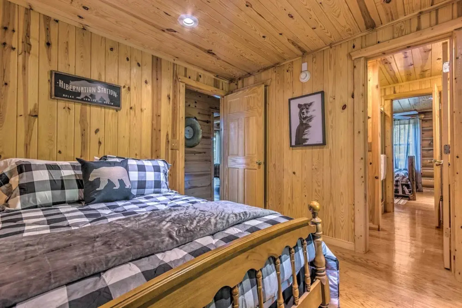 Private Dock & Slip: Lake Hamilton Hideaway!