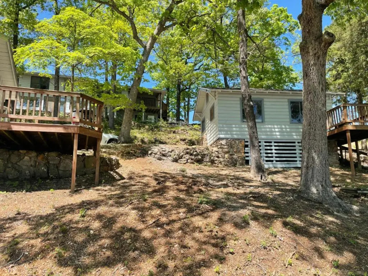 Lakeshore Fishing Cabin #5